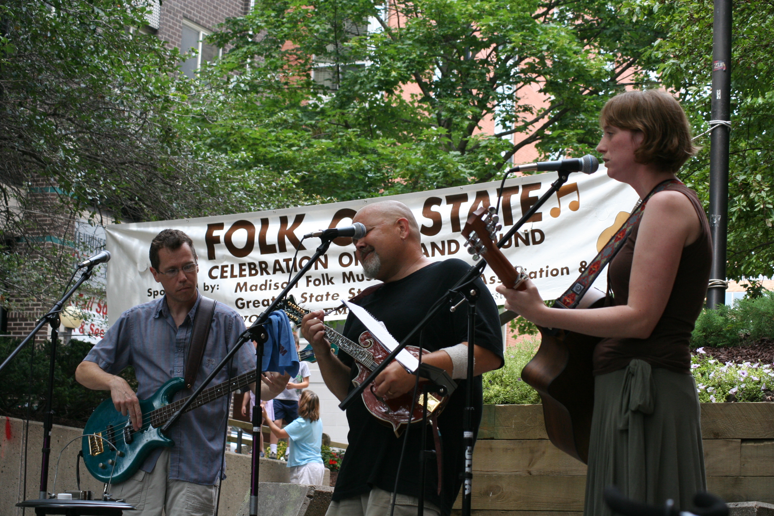 SoDangYang at Folk on State, July 2006